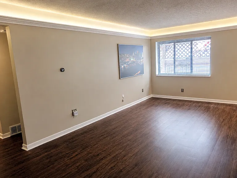 5728 Elwood St #2 — Photo 5
