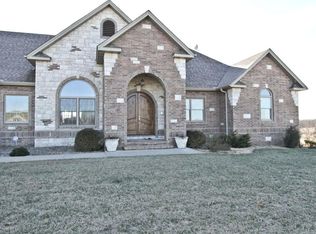 1040 W Cattail Ln, Nixa, MO 65714