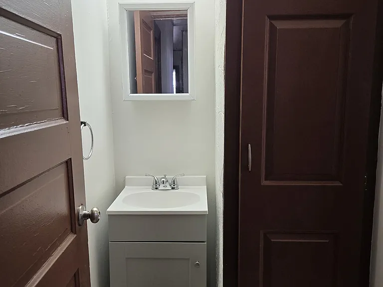 310 William St #310 — Photo 9