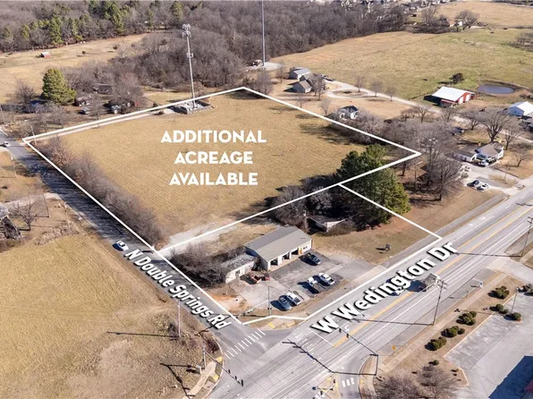 1&2 W Wedington Dr, Fayetteville, AR 72704