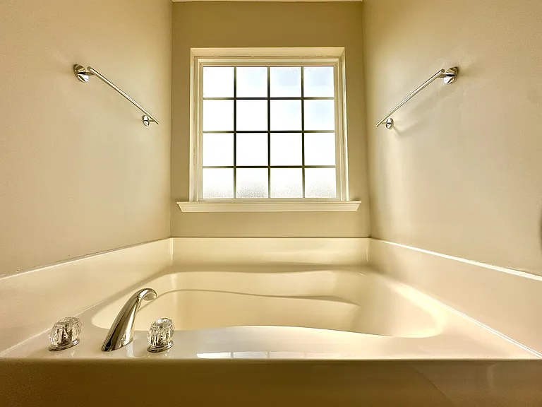 5756 Emily Ln — Photo 10