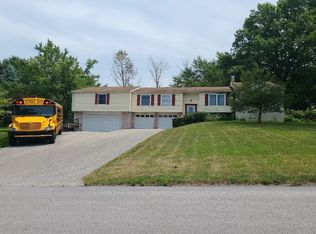 1322 Brighton Cir, Seven Valleys, PA 17360