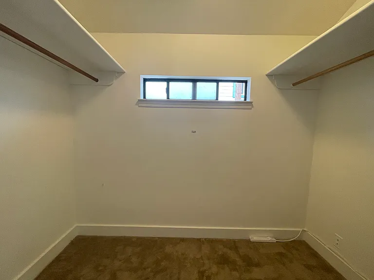 921 Aileen St — Photo 10