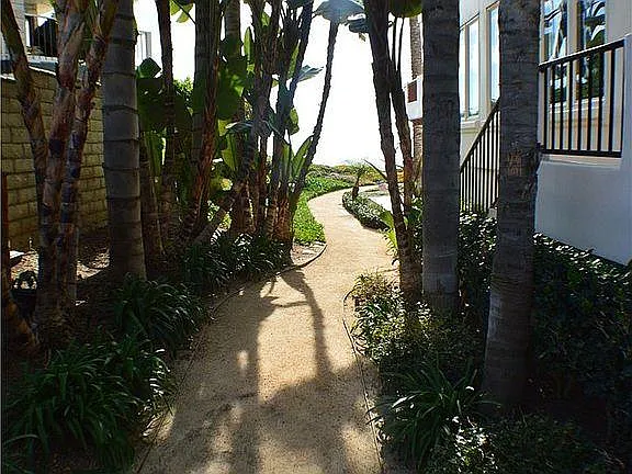 Passage to View Park