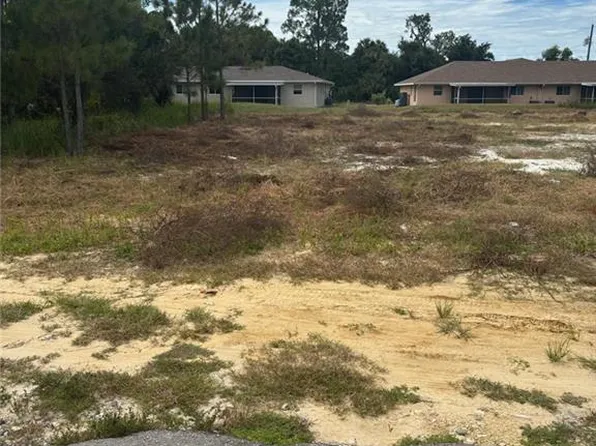2222 Armour RD, LEHIGH ACRES, FL 33973