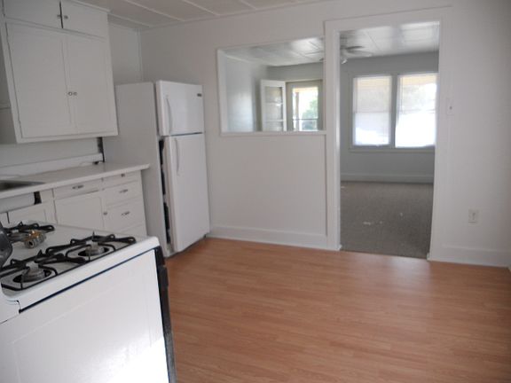 4th image of 515 W. Seventh St.