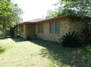 1913 E William J Bryan Pkwy, Bryan, TX 77803