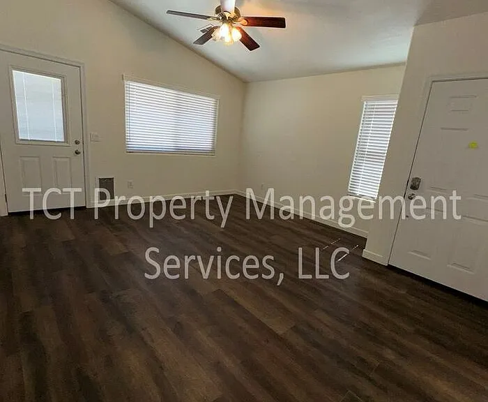 9317 E Olla Ave — Photo 2