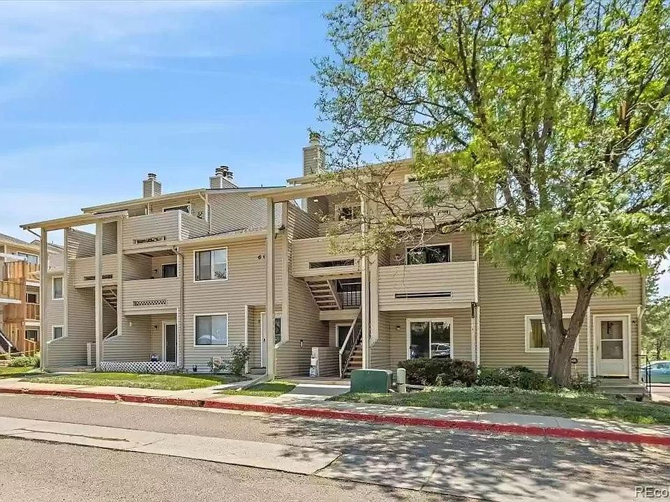 Building outside. Unit is a walk up on the second flor