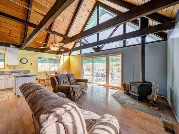 15265 China Rapids Dr, Red Bluff, CA 96080