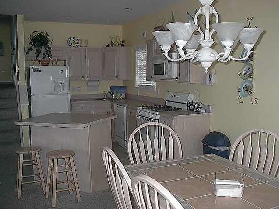 3rd image of 1448 West Ave #1