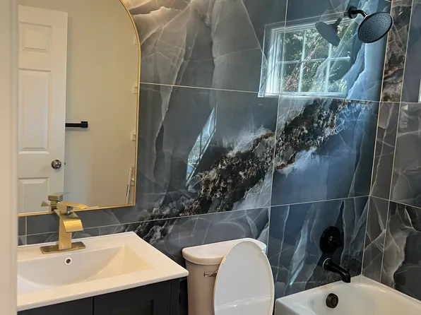 3900 E Chatham Dr, Richmond, VA 23222