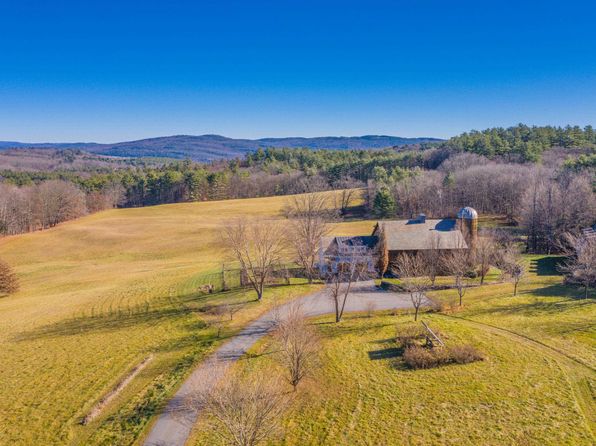 1324 Middle Road, Dummerston, VT 05301