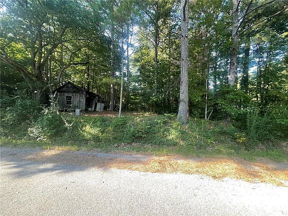 4th image of 201 Locklear Cir