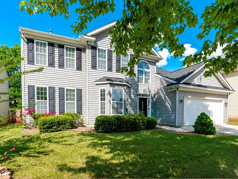 10922 Sedgemoor Ln — Photo 2