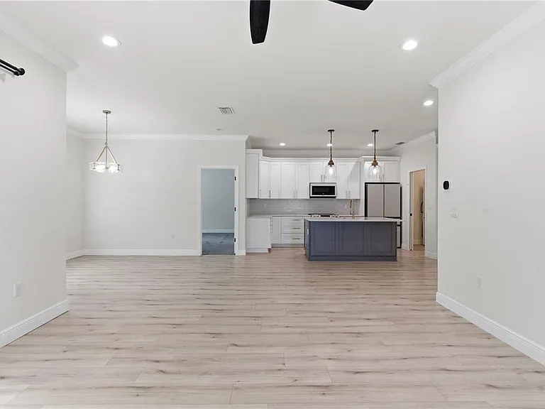 3944 Watson Dr — Photo 13