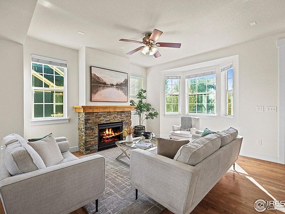 3rd image of 2825 Grand Lake Dr