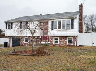 210 Curran Rd, Cumberland, RI 02864