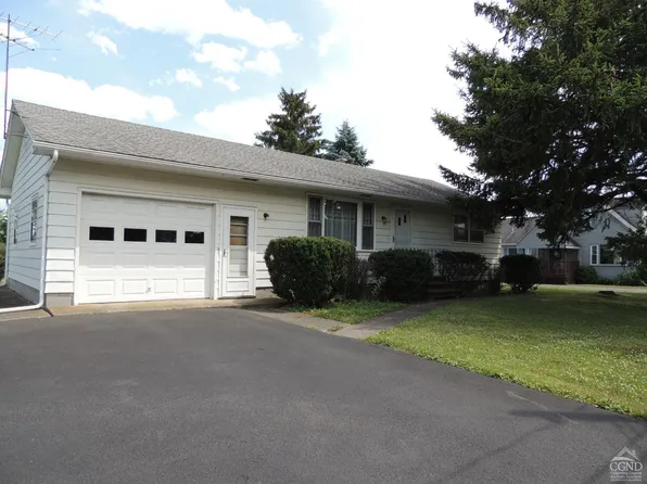 324 Fairview Avenue, Hudson, NY 12534