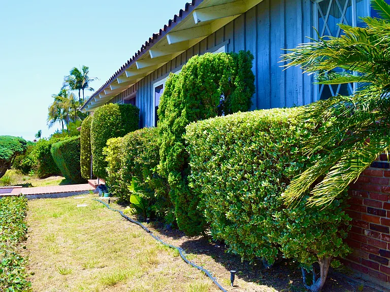 1764 Soledad Way — Photo 32