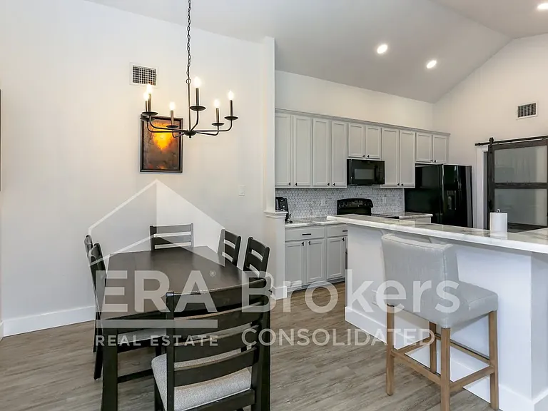 6110 Melanie Dr — Photo 21