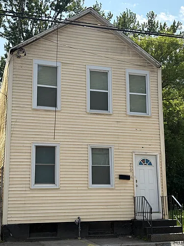 316 2nd St Photo 1