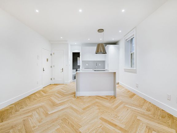 4th image of 69 Clifton Pl #3F