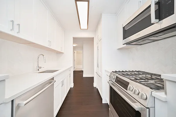 Rented by Living New York | media 19