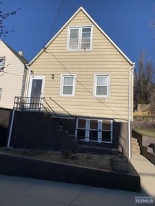 446 Palisade Ave, Garfield, NJ, 07026
