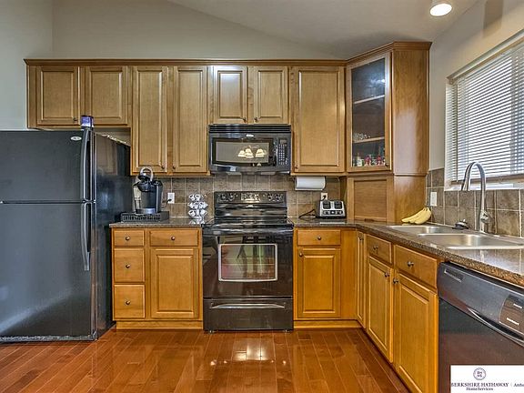 5th image of 8203 S 159th Ave
