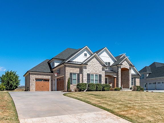 4th image of 1452 Lake Manor Dr