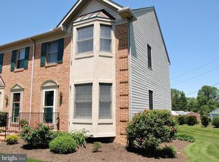 353 Cobblestone Ln, Lancaster, PA 17601