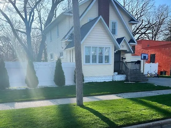 3305 Peck St, Muskegon Heights, MI 49444