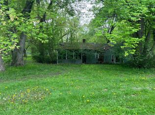 132 James Rd, Griffith, IN 46319