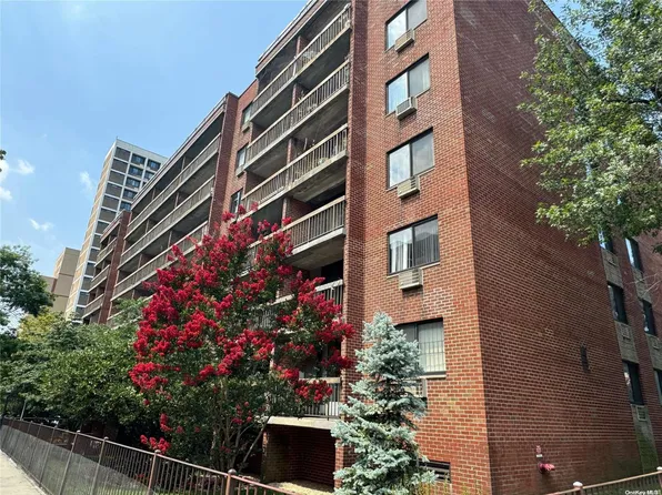 137-77 45 Ave #6H, Flushing, NY 11355