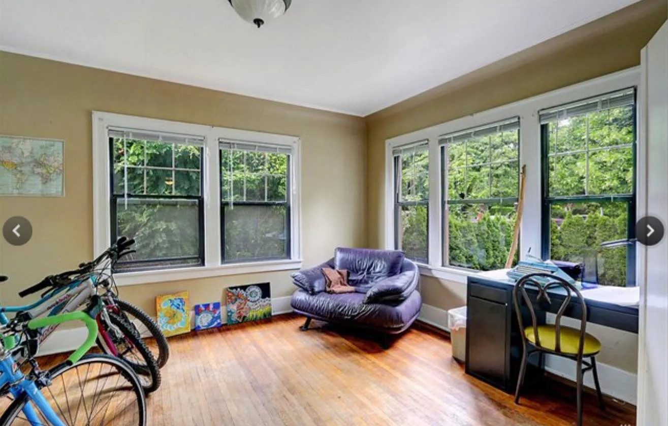 2812 Montlake Blvd E — Photo 3