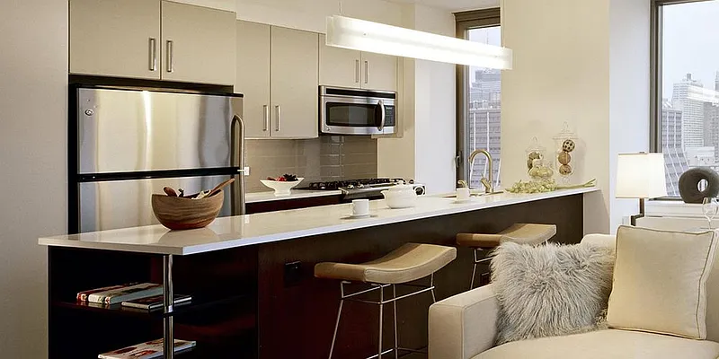 Rented by Clinton Management | media 2