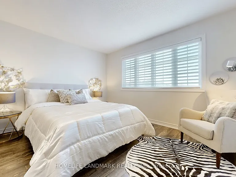 13 Woodway Ln — Photo 28