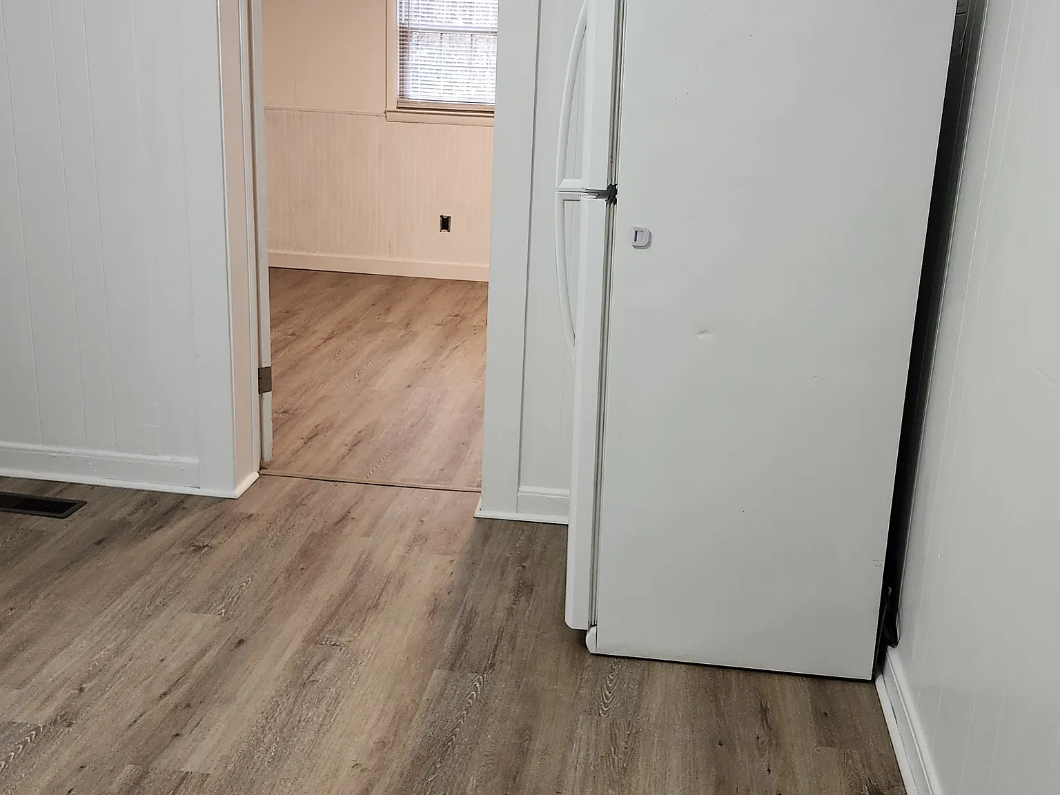 3 bed, 948 sqft, $1,550 — Photo 3