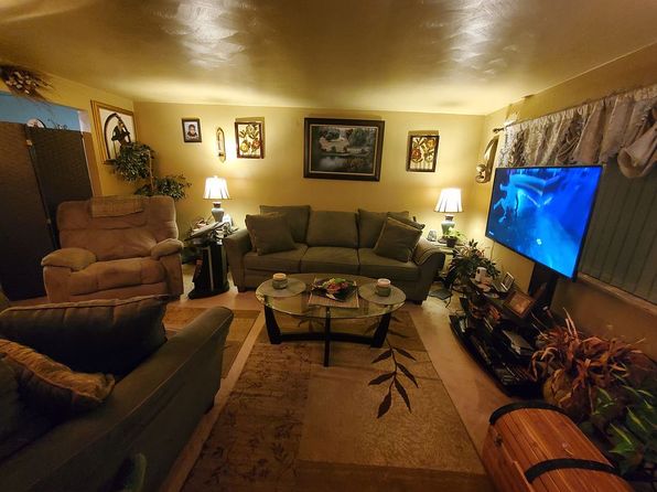 1352 Laketon Rd