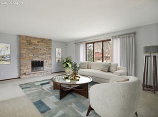 1615 S Gateway St, Middleton, WI 53562