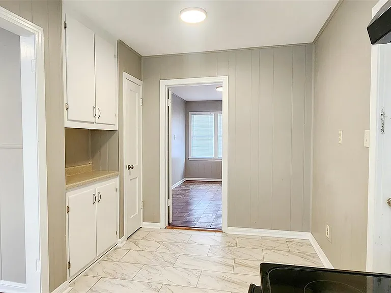 113 Laurel St — Photo 9