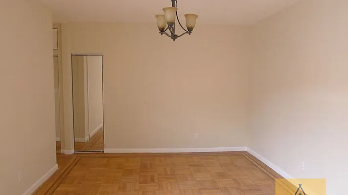 Rented by Nooklyn NYC LLC | media 8