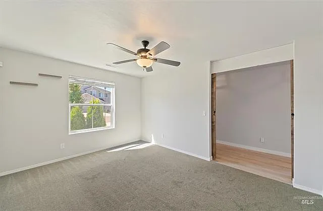 4456 W Silver Riv — Photo 21