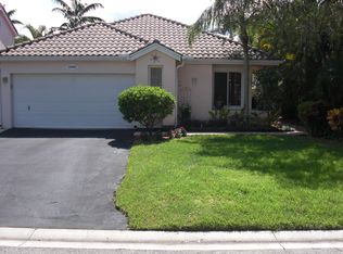 10042 NW 5th St, Plantation, FL 33324