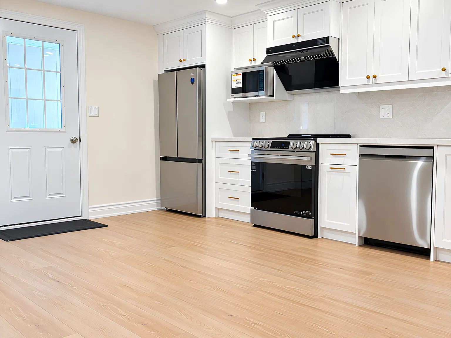 2 bed, $2,100 — Photo 3