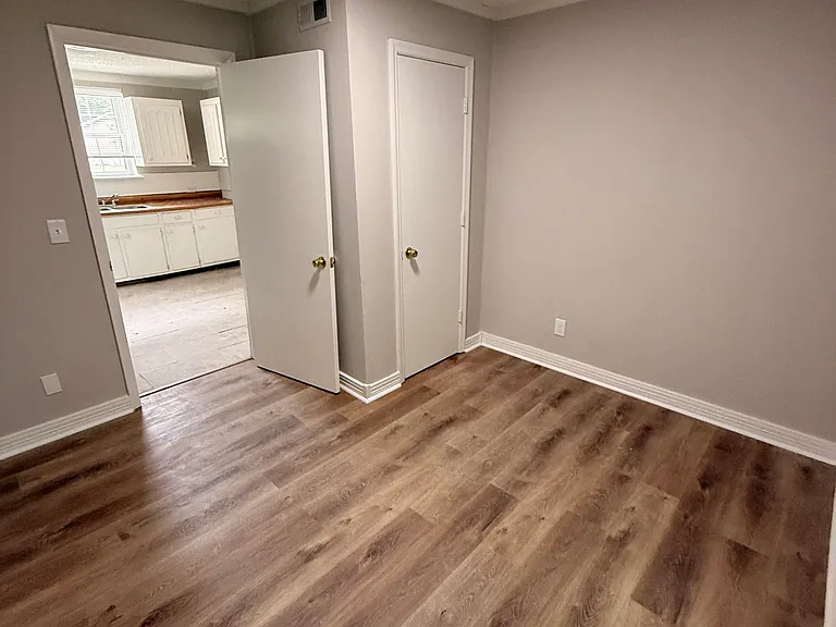 4923 Barella Dr — Photo 11