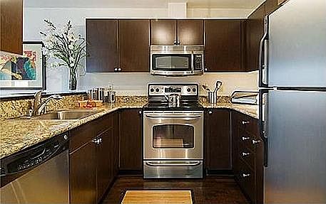 4th image of 120 NW 39th St Unit 307