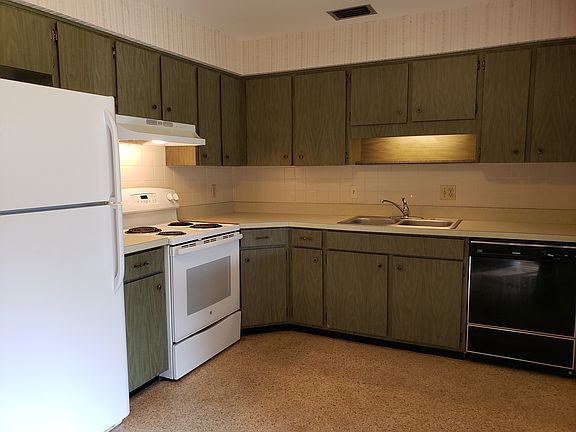 4th image of 46 Bougainvillea Dr