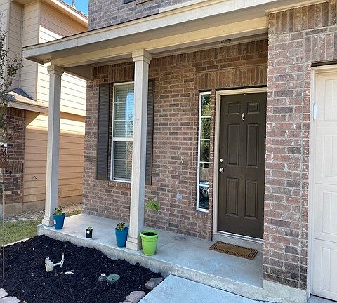 3rd image of 129 Katherine Way